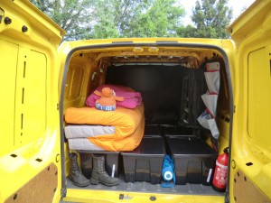 équipement camping camion